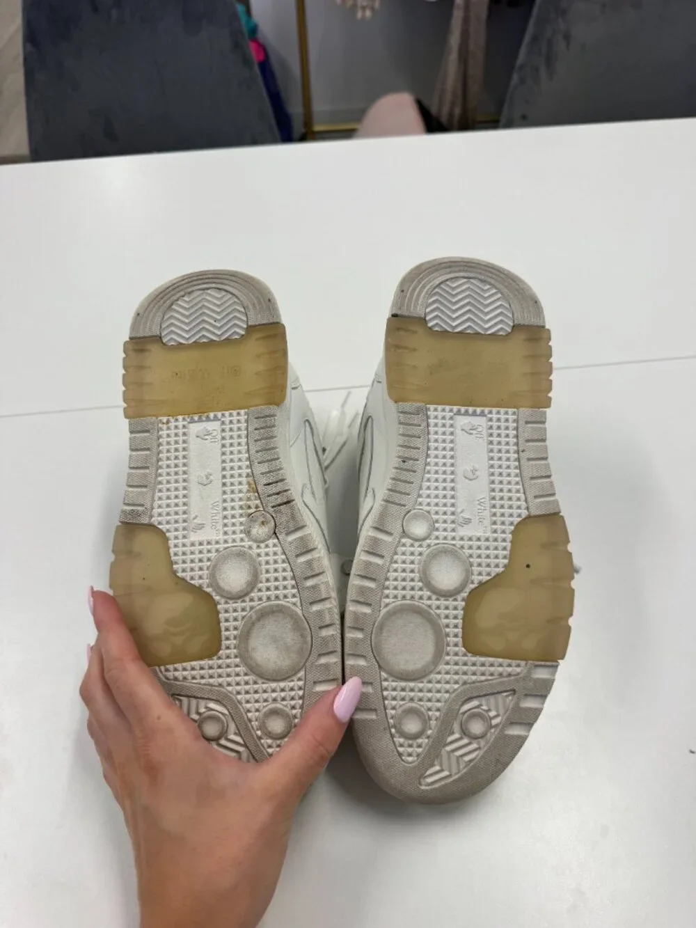 Off-White Out of Office 